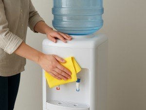 Поддръжка и почистване на диспенсъри за вода – практично ръководство